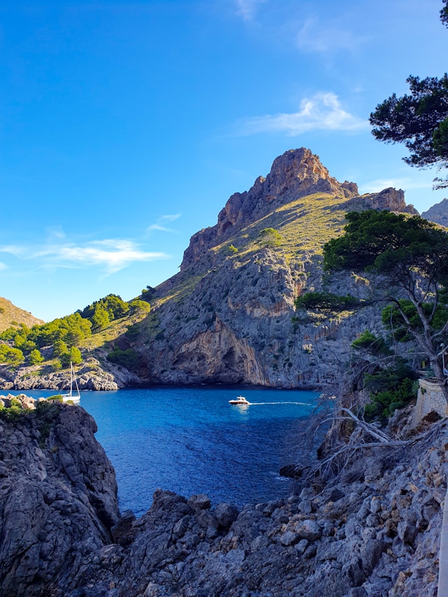 Sa Calobra Beach in de kloof