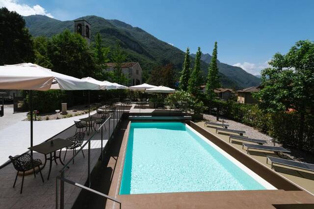 Lake Hotel La Pieve – zwembad en uitzicht