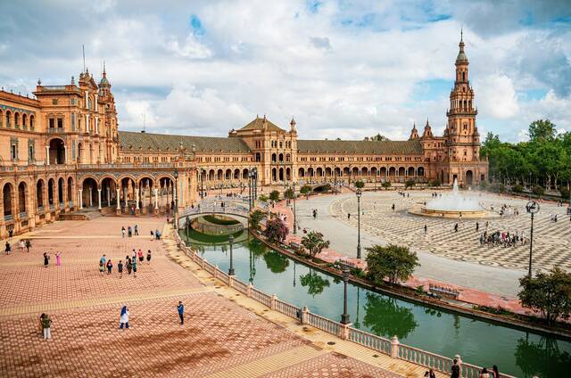 Door naar Sevilla