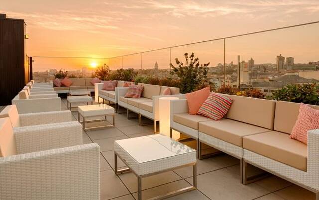 Dakterras van hotel Premium Porto Downtown in Porto