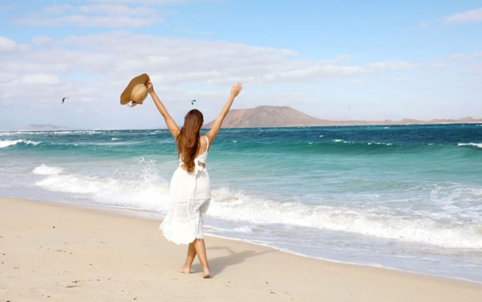 Fuerteventura - Vrouw Corralejo strand