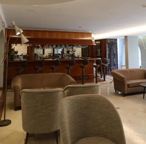 Hotel Suave Mar lobby