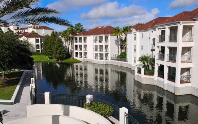 Zijaanzicht van Resort Star island and Club in Orlando