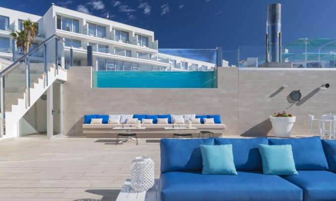 Terras van Hotel Elba Sunset Thalasso Spa op Mallorca