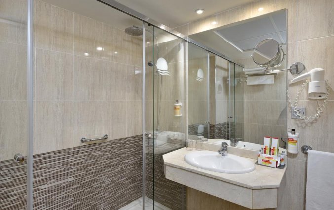 Badkamer hotel Sol Don Pablo in Torremolinos
