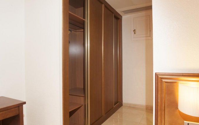 Kast van hotel Lloyds Beach Club in Alicante