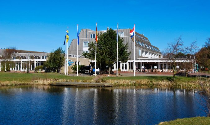 Gebouw van Fletcher Resort-Hotel Amelander Kaap op Ameland