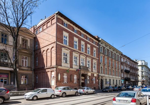 Gebouw van Hotel Maksymilian in Krakau