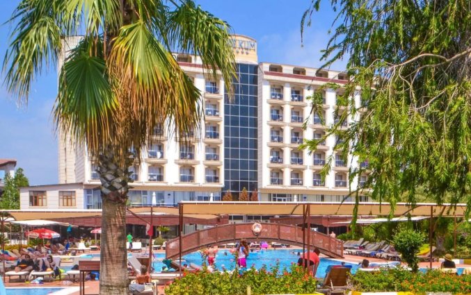 Buitenzwembad van Hotel Sidekum in Side