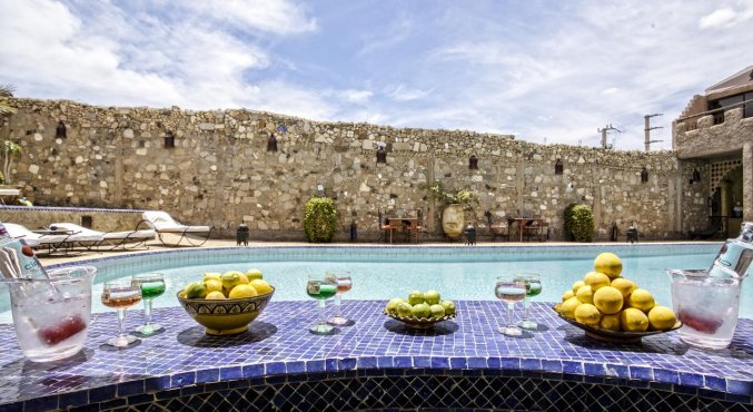 Buitenzwembad van Hotel Kasbah Le Mirage in Marrakech