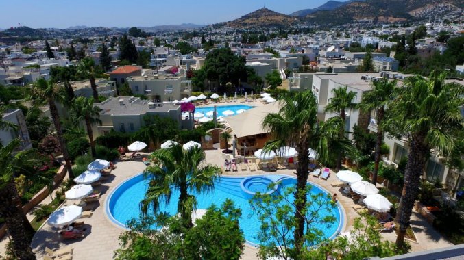 Buitenzwembad van Mandarin Resort Bodrum