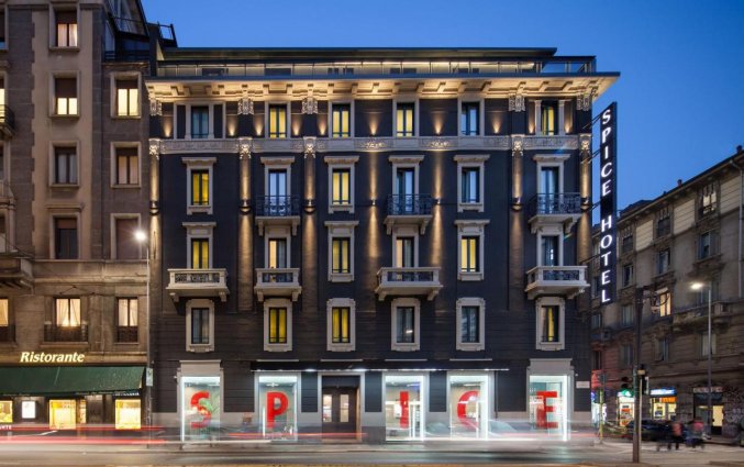 Gebouw Spice Hotel