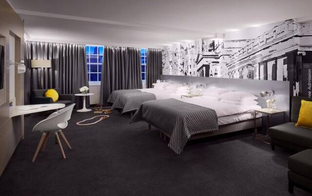 Twin Radisson Blu