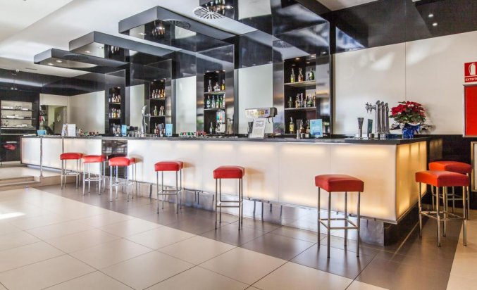 Bar van Gran Cervantes by Blue Sea Costa del Sol