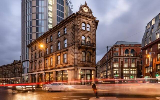 Voorkant van Hotel Indigo Manchester Victoria Station