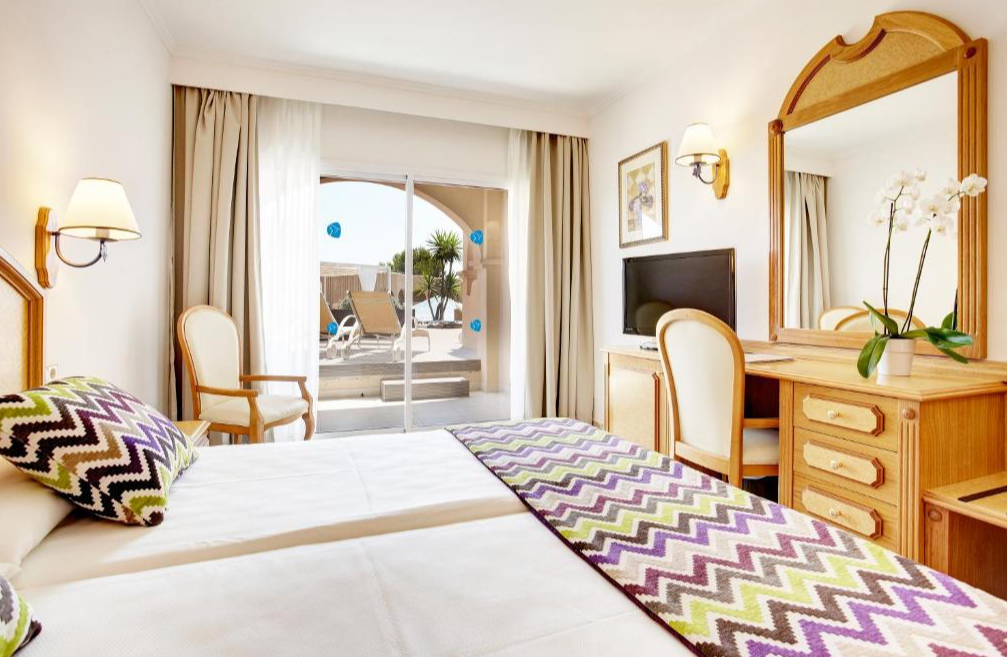 Grupotel Santa Eularia & Spa Adults Only