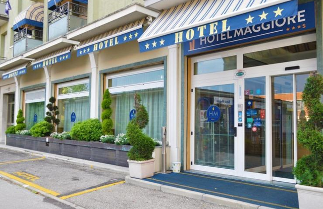 Entree Hotel Maggiore Bologna
