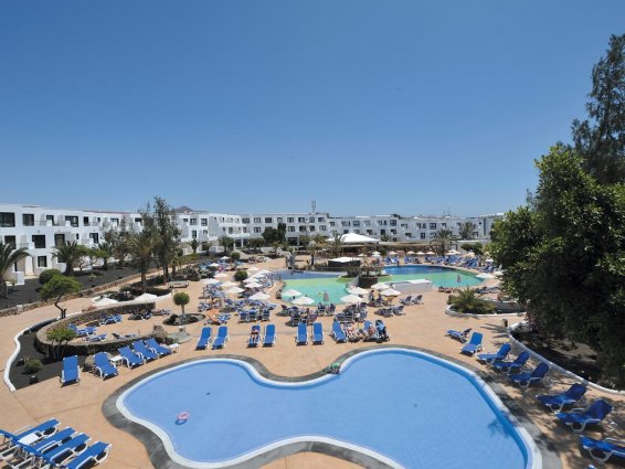 Zwembaden van Appartementen BlueBay Lanzarote