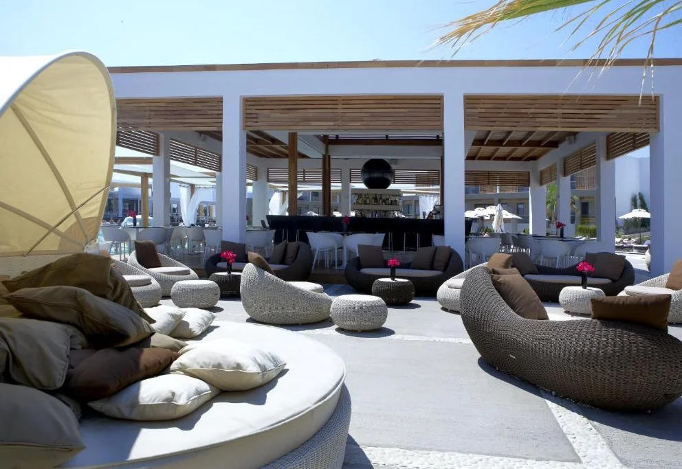 Pelagos Suites Hotel zitplekken 