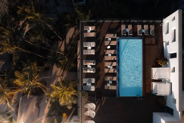 Hotel Fariones zwembad