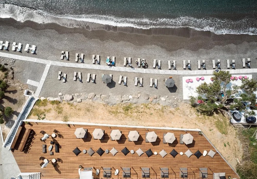 Dimitra Beach Hotel & Suites ligbedden 