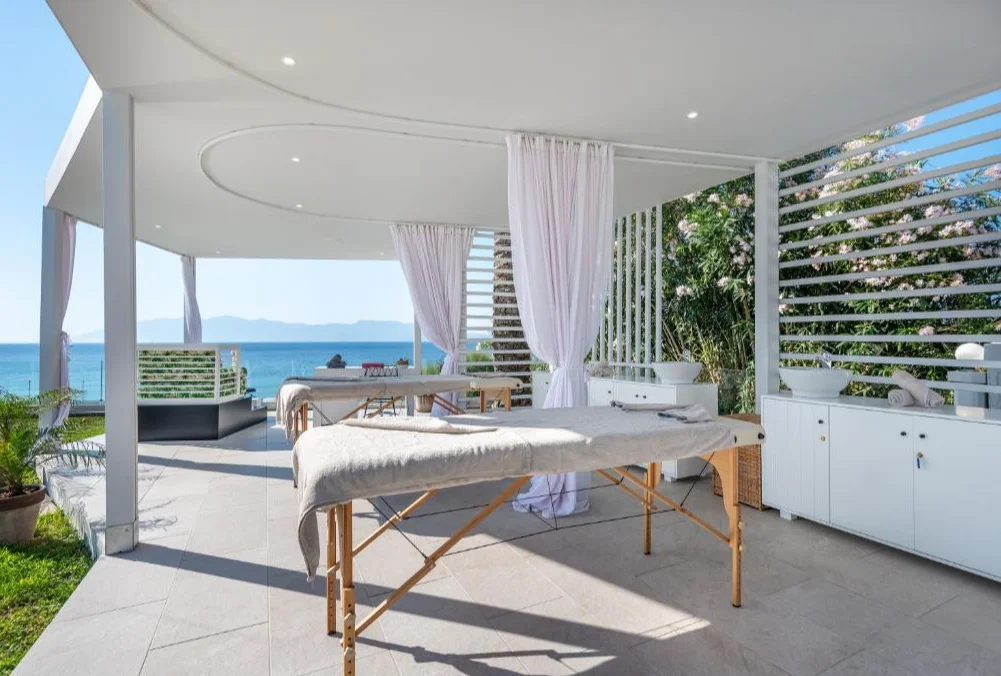 Dimitra Beach Hotel & Suites massage 