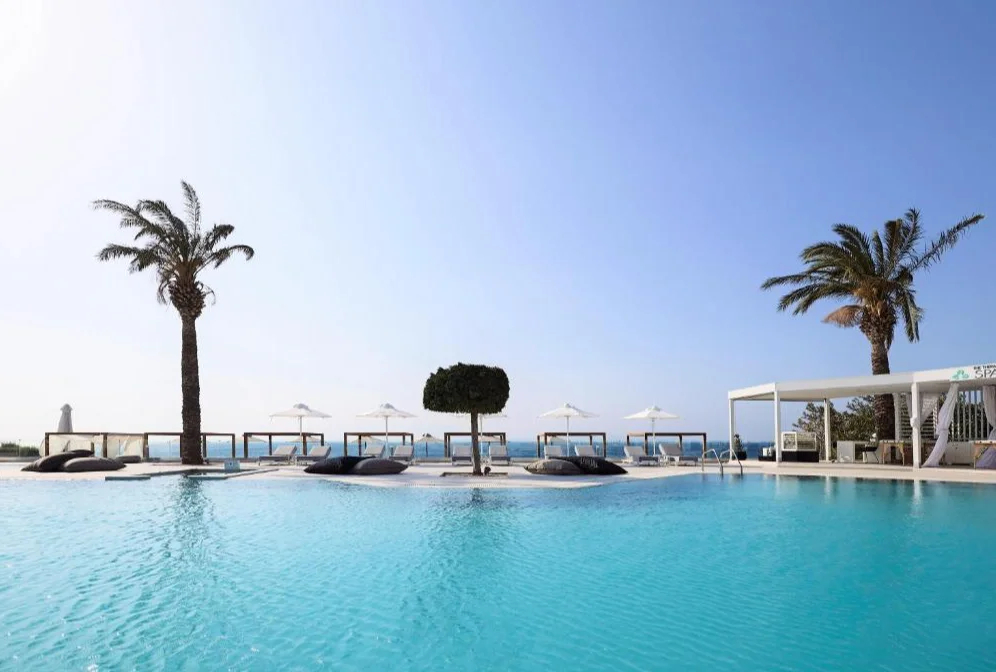 Dimitra Beach Hotel & Suites zwembad