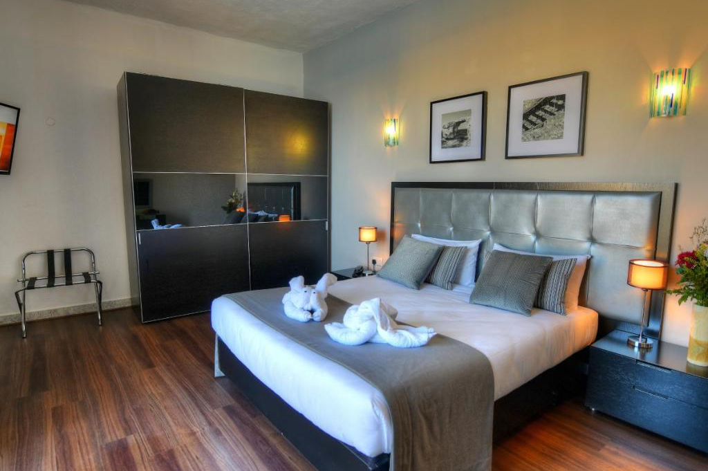 St.Julians Bay Hotel