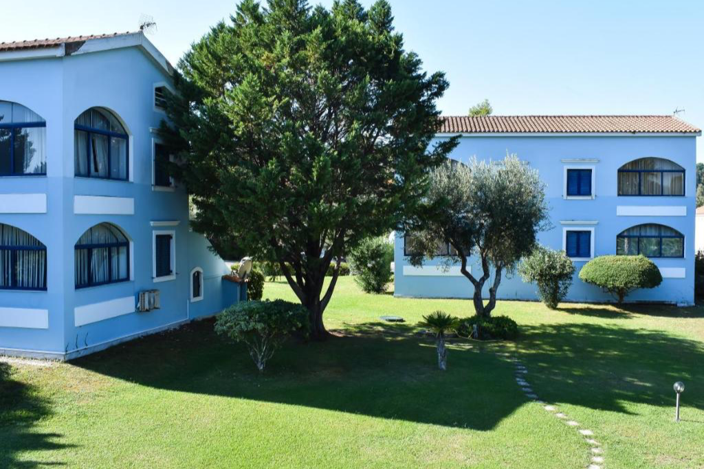 Govino Bay