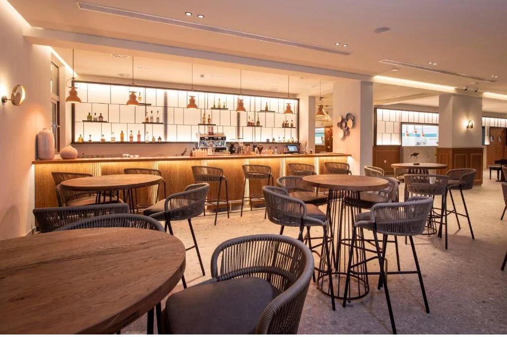 Horizon Beach Resort bar