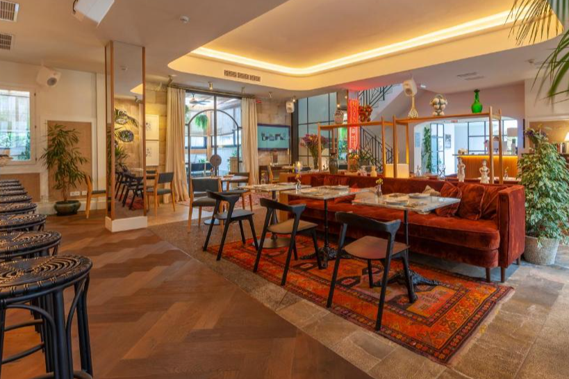 Hotel M House