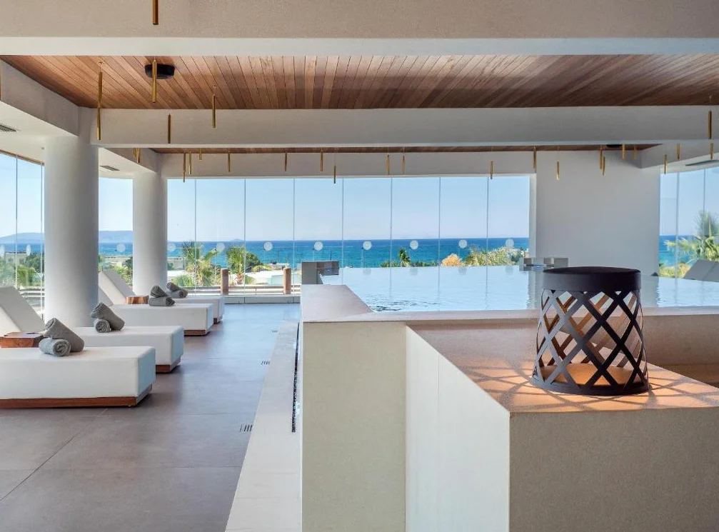 Hotel Stella Island Luxury resort & Spa - Adults Only binnenzwembad 