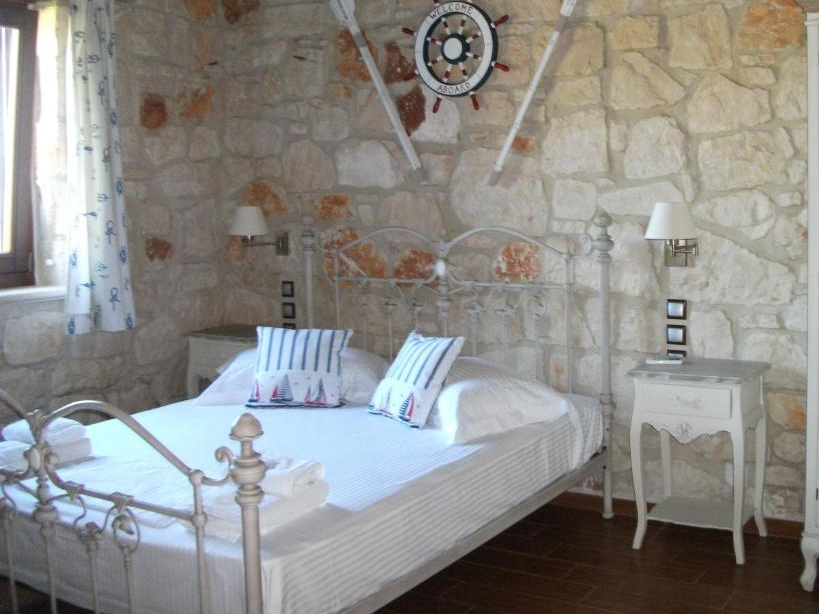 Kavos Psarou Villas