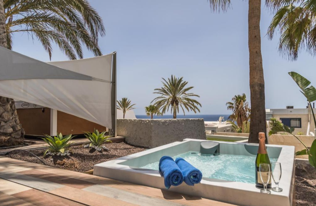 Garden and Sea B