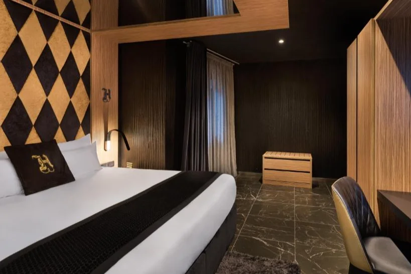 H Hotel