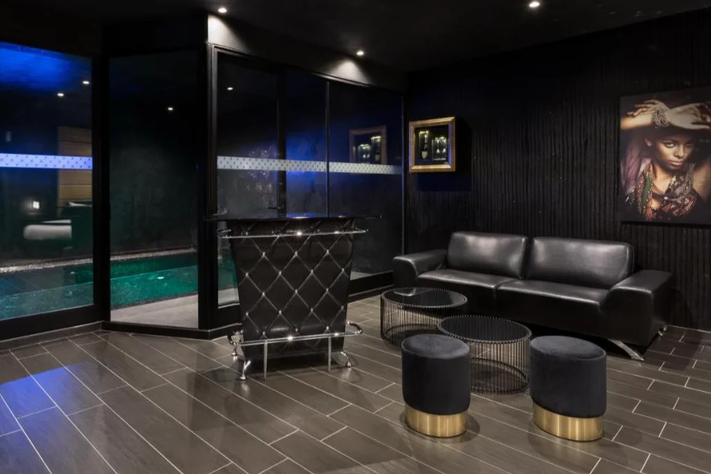 H Hotel