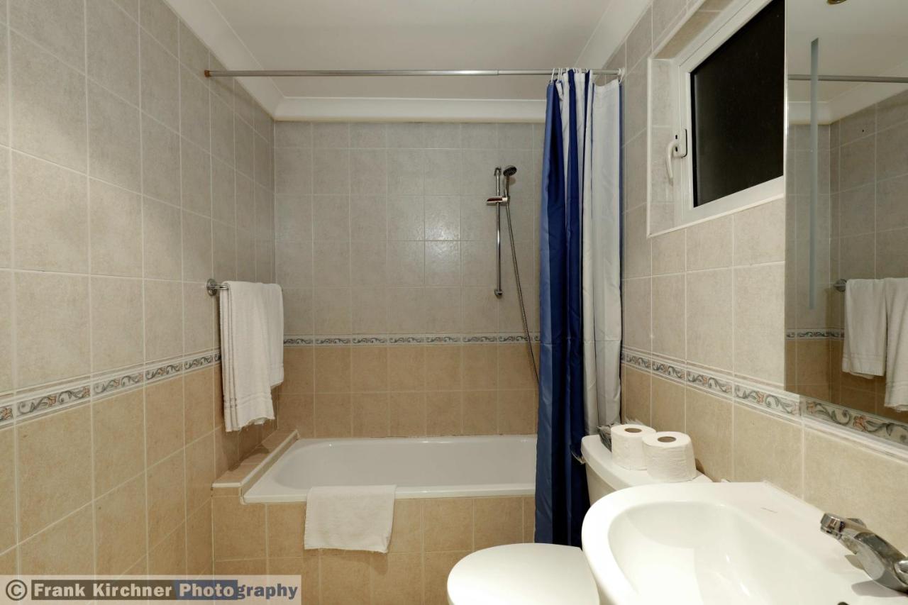 Castille Hotel