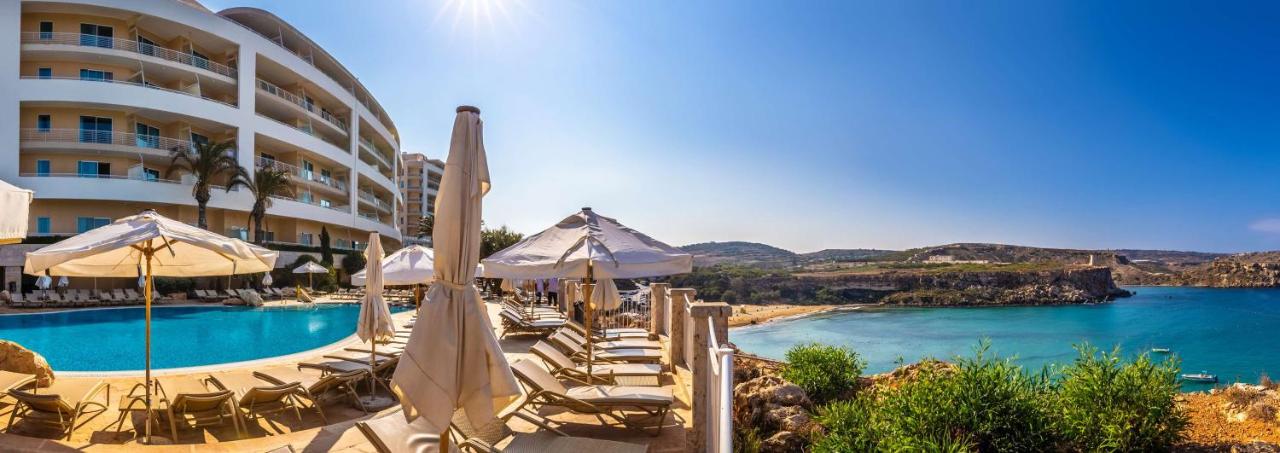 Radisson Blu Golden Sands Resort