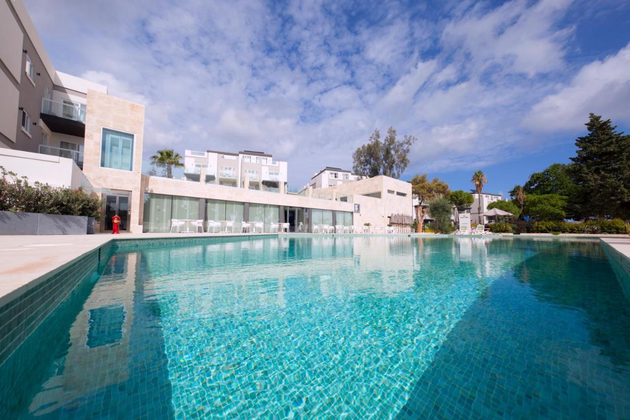 Urban Valley Resort and Spa