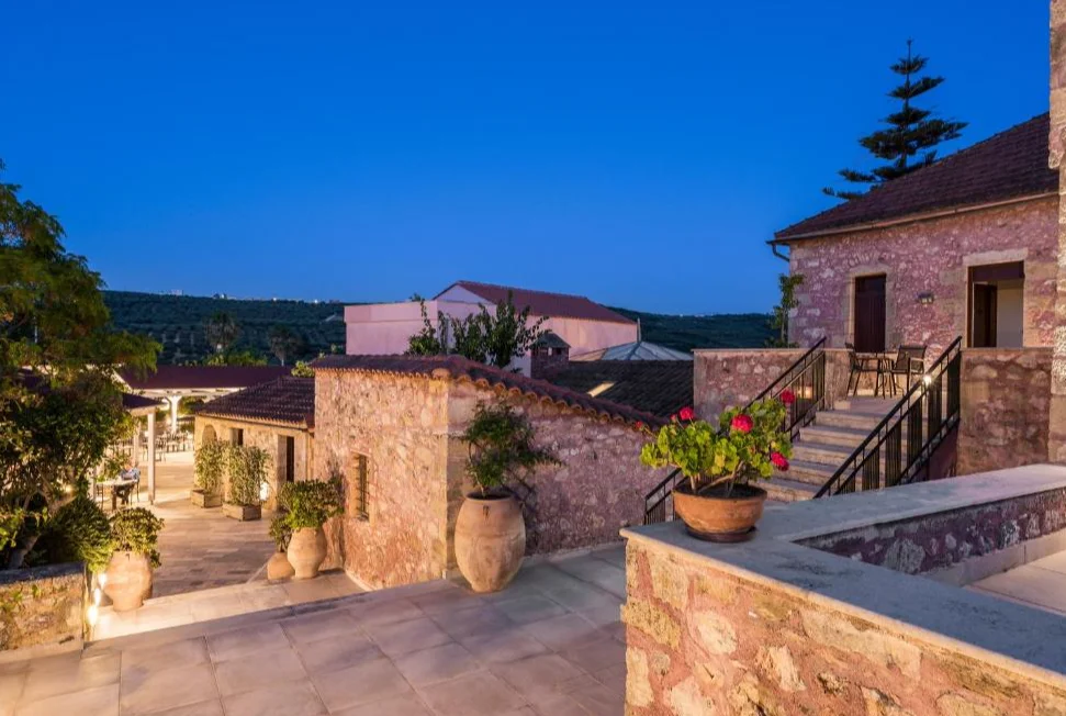Spilia Village Hotel & Villas accommodaties