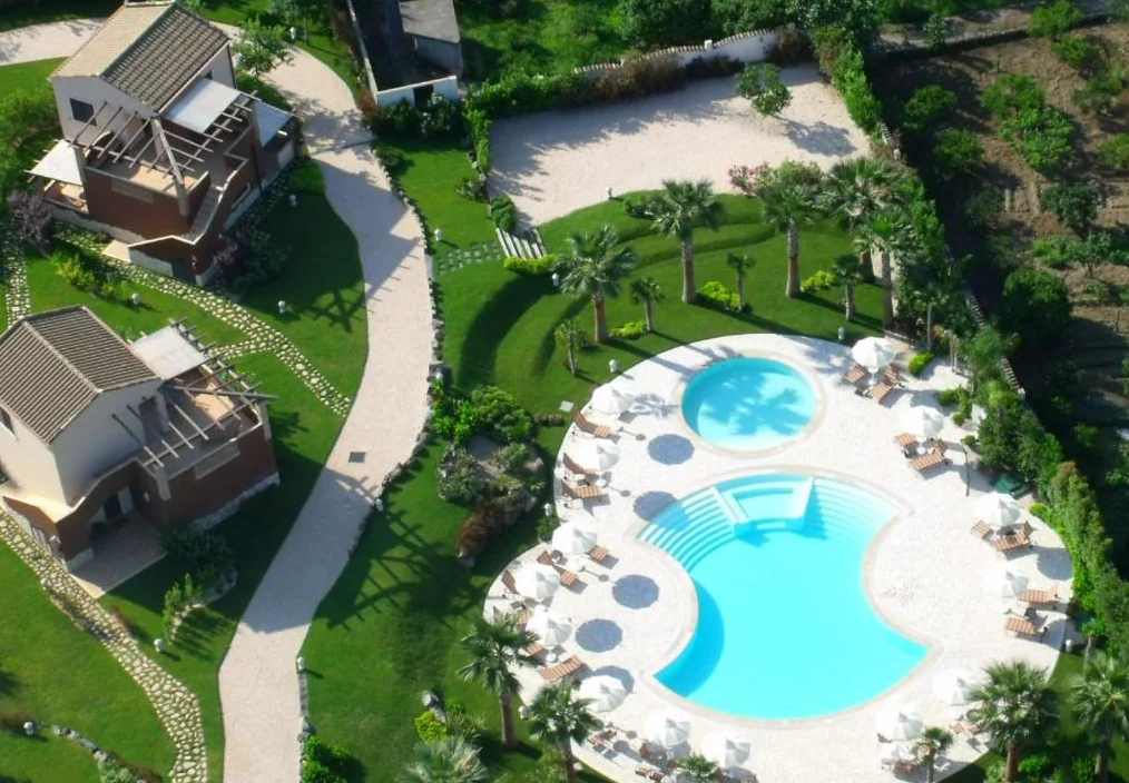Alcantara Resort di Charme resort