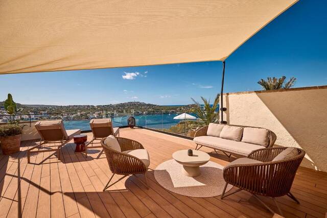 Purobeach Resort Santa Ponsa - loungeterras met zeezicht