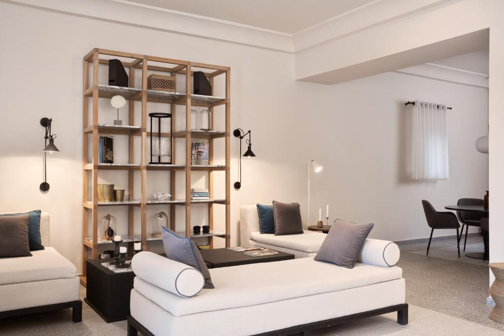 Lena Mare Boutique Hotel - lounge met zithoek
