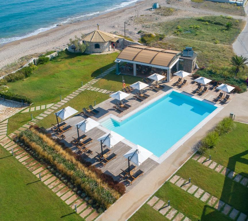Kyma Suites - luchtfoto van de kust