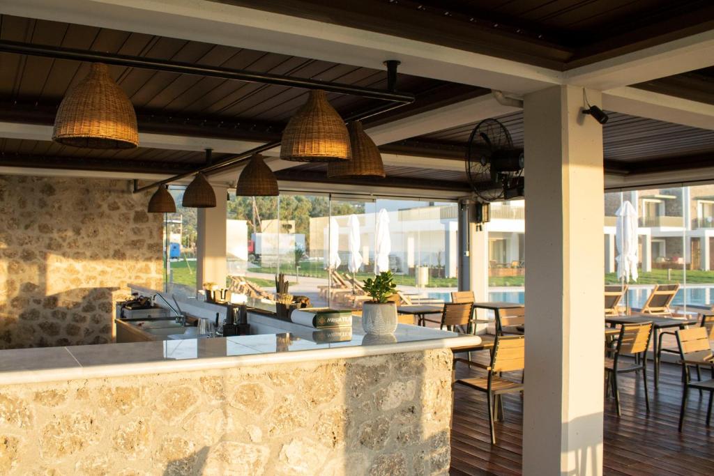 Kyma Suites - strandbar