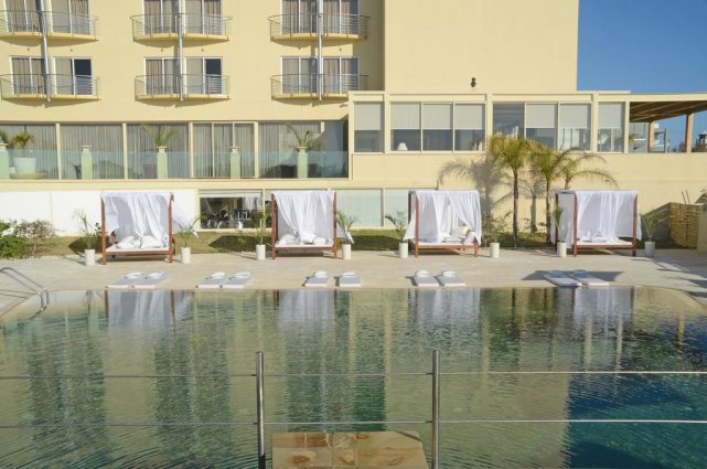 Hotel-E Spa & Resort