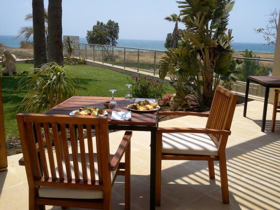 Hotel-E Spa & Resort