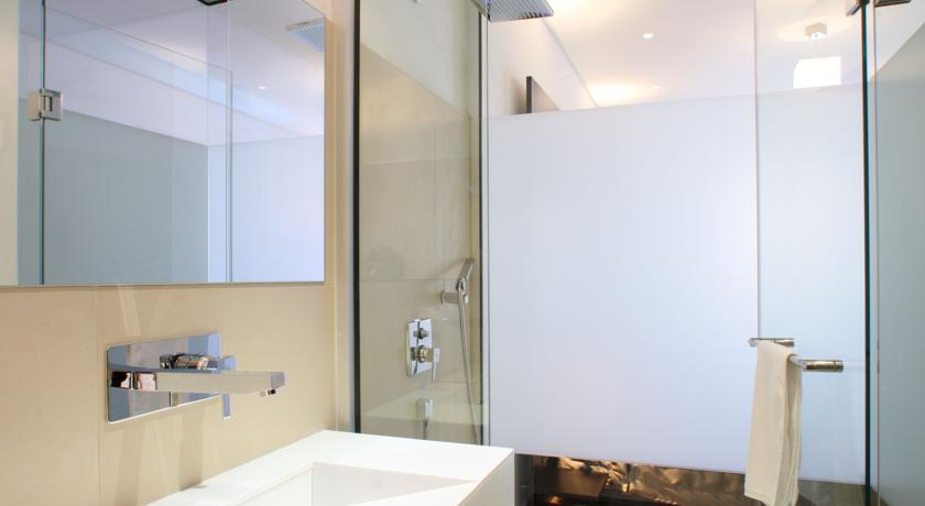 Badkamer bij hotel Amorgos Boutique