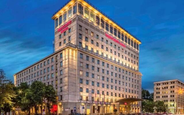 Gebouw van Hotel Mercure Warszawa Grand Warschau