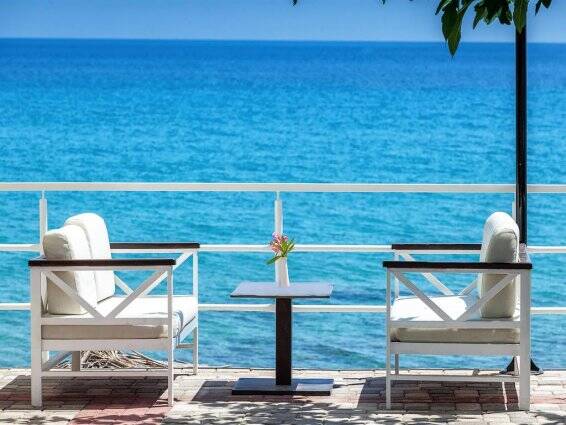 Hotel Dolphin Beach